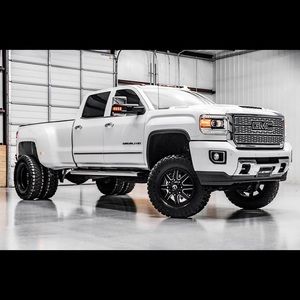 Meet your Posher, Wyatt